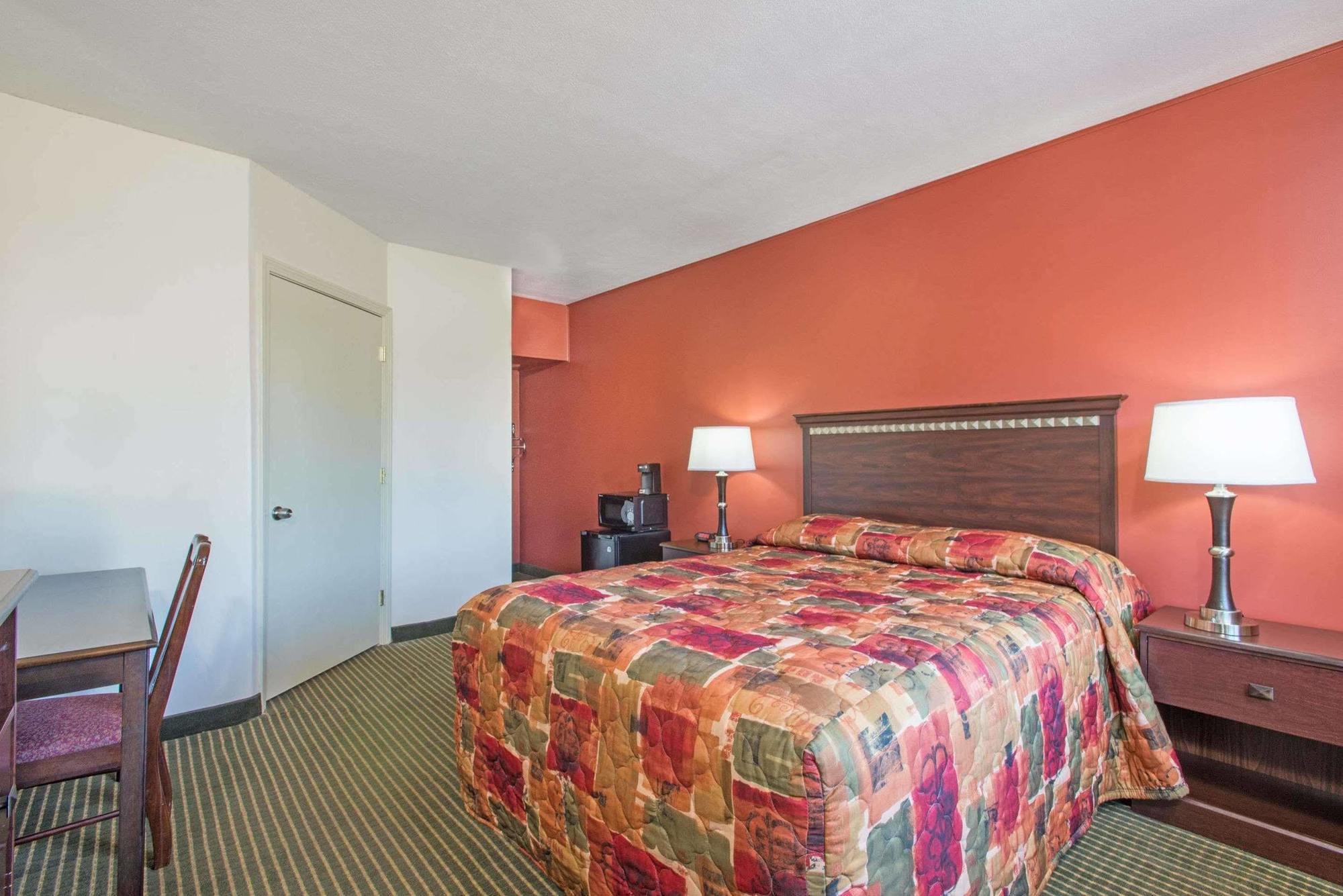 Budget Inn/ Natick Dış mekan fotoğraf